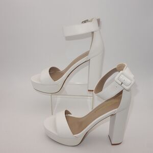 NEW Dream Pairs Women's 6 Hi Lo Ankle Strap Open Toe Chunky Platform Heels White